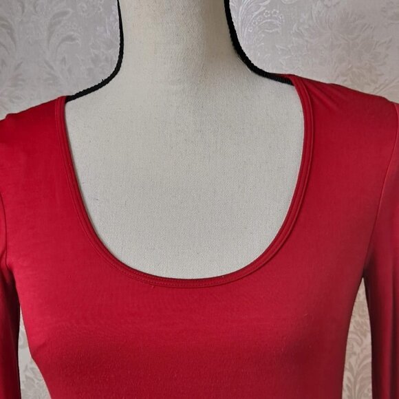 Trina Turk Size P Red Mini Dress Long Sleeve Knot Front Draping Scoop Neck EUC - Picture 2 of 9